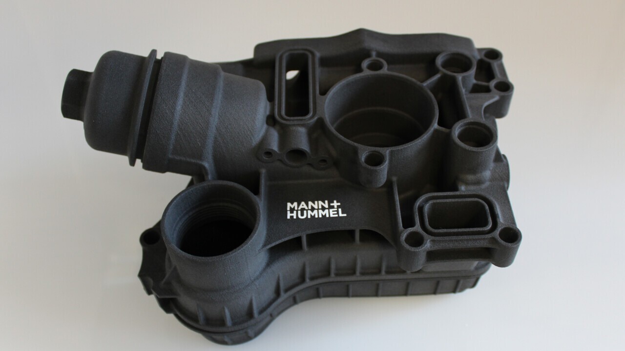 Additive manufactured oil filter for the company Mann und Hummel GmbH & Co. KG. Manufactured in Luvosint® PA12 9270 BK.