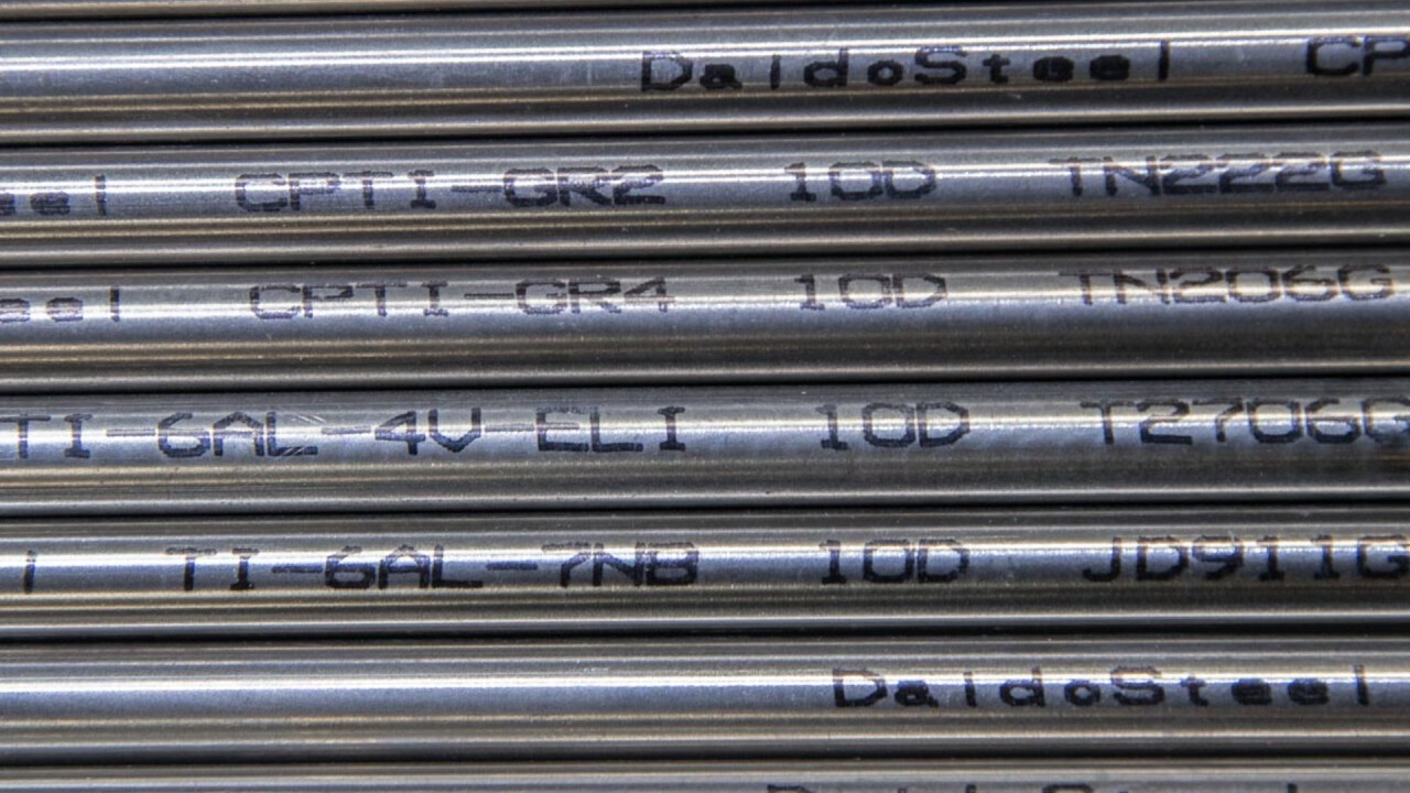 round bars in high quality titanium + titanium alloys